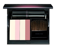 Осветляющая компактная пудра с минералами Mary Kay®, 4.5 г